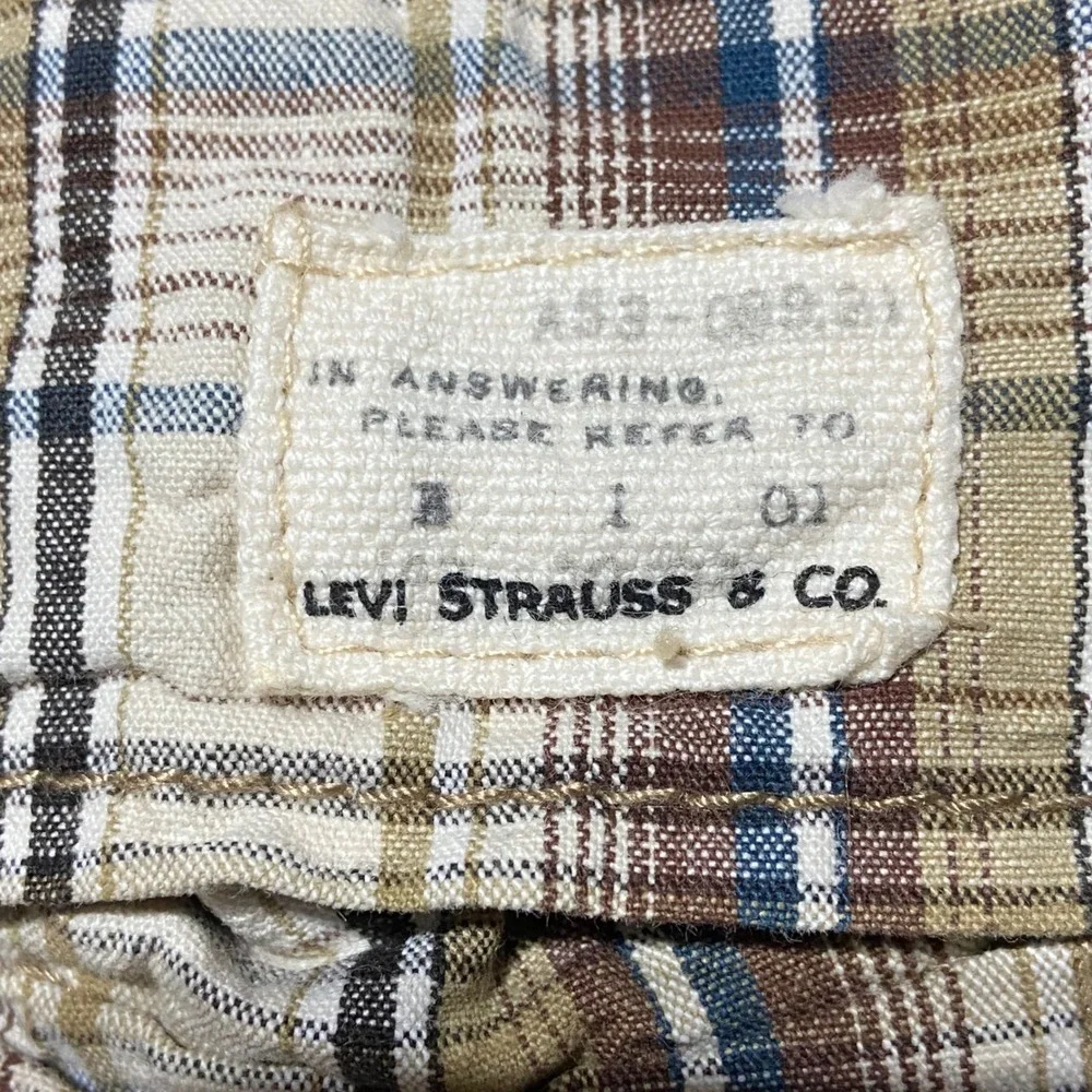 Levis Mens Plaid Cargo Shorts 37 Brown Blue Cotton Relaxed Fit Utility Hiking